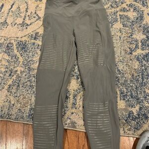 Nwot lululemon Renegade Rogue leggings